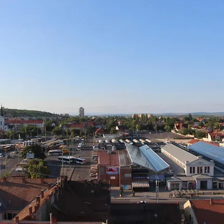 Balint Apartman - In The Heart Of Miskolc Exterior photo