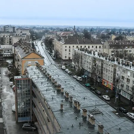Balint Apartman - In The Heart Of Miskolc Exterior photo